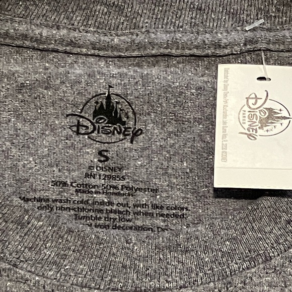 NWT 2020 Disney Park Walt Disney World Halloween T-Shirt - Picture 2 of 2